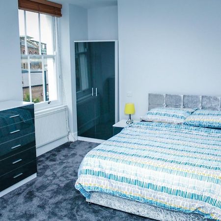 Camden Guest House Double Bedroom With Super Large King Bed Londra Dış mekan fotoğraf