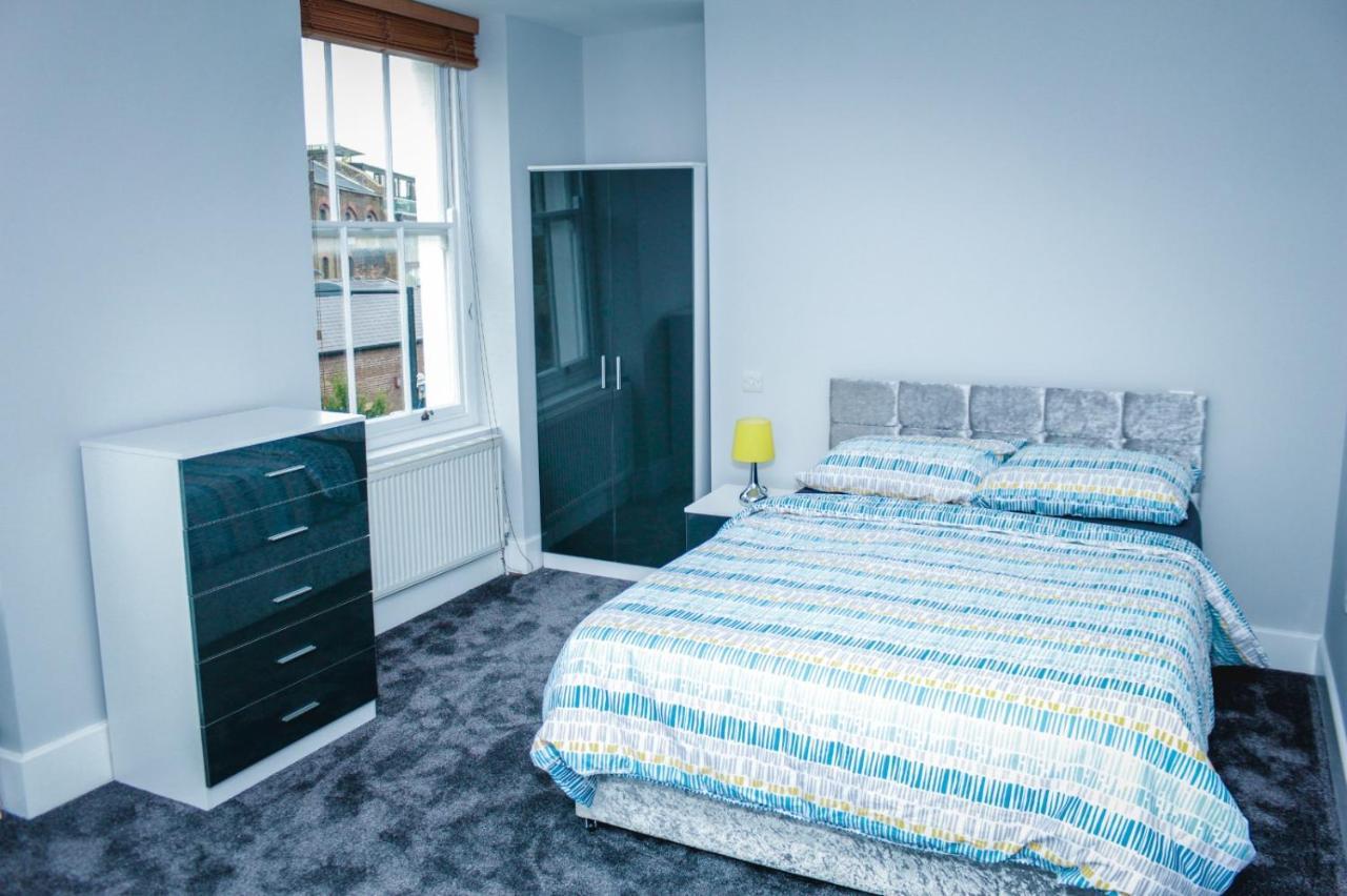 Camden Guest House Double Bedroom With Super Large King Bed Londra Dış mekan fotoğraf