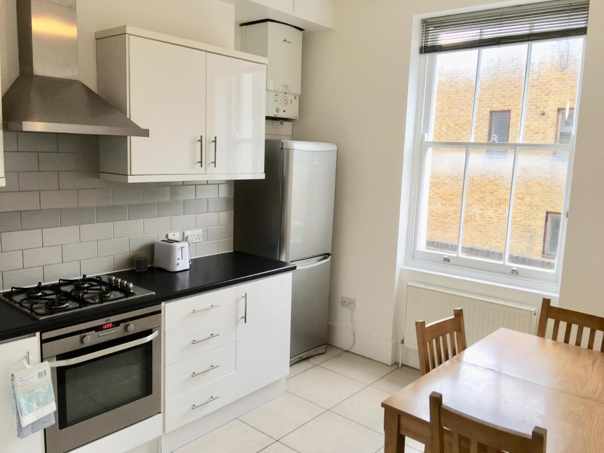 Camden Guest House Double Bedroom With Super Large King Bed Londra Dış mekan fotoğraf